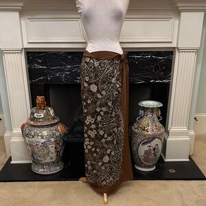 Elegant Brown Paisley Scarf/Pareo/